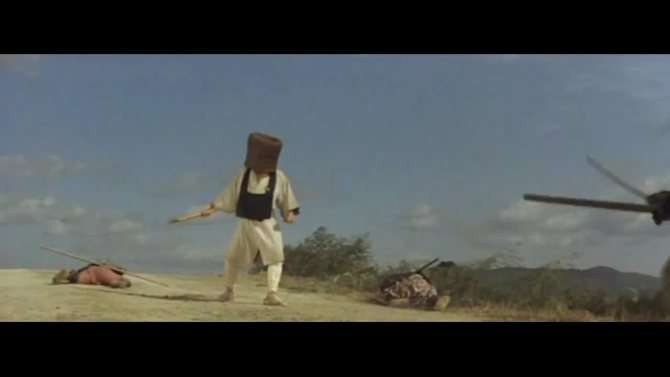 Боевая стойка монаха Комусо. Кадр из фильма