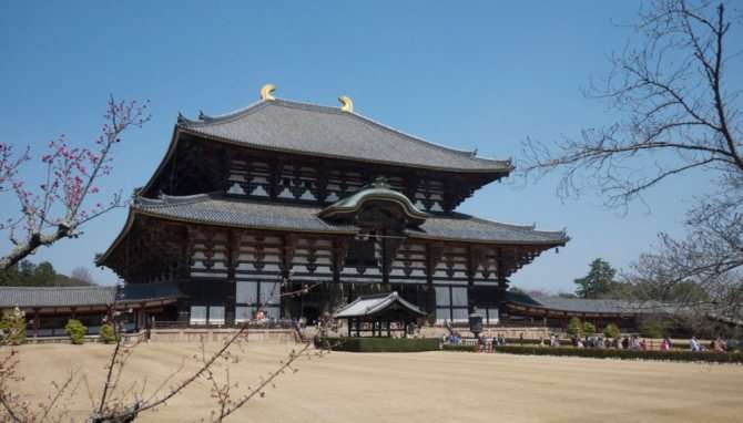 Храм Тодай-дзи – величественное деревянное сооружение в Японии