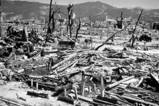 Разрушение от взрыва атомной бомбы в Хиросиме, Япония