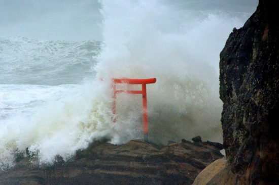 шторм в Японии