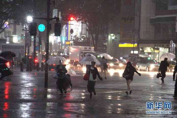 тайфун в Токио