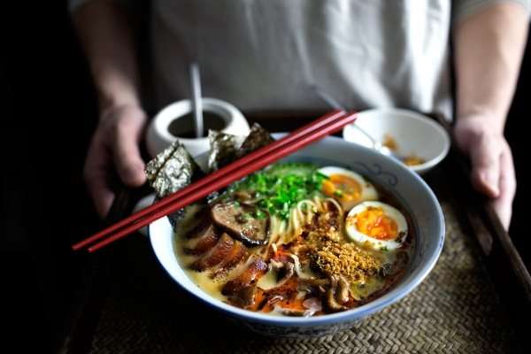 Топ-10 национальных блюд Японии. Список, названия на русском, суши и роллы
