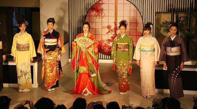 традиционное японское кимоно